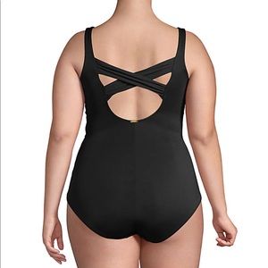 Land’s End Carmela Tummy Control Chlorine Resistant swimsuit size 16w Gcup
